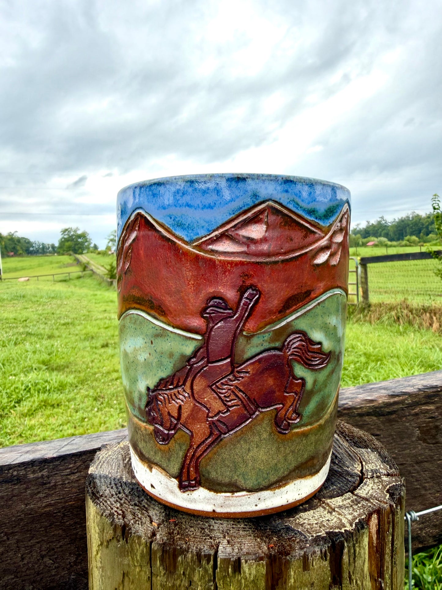 Western Cowboy Bronco Rider Utensil Holder