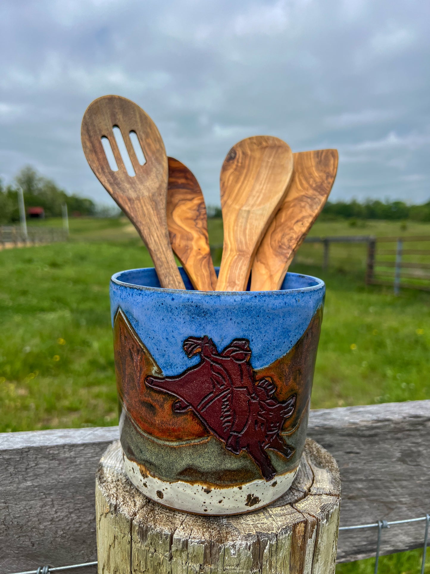 Western Cowboy Bull Rider Utensil Holder