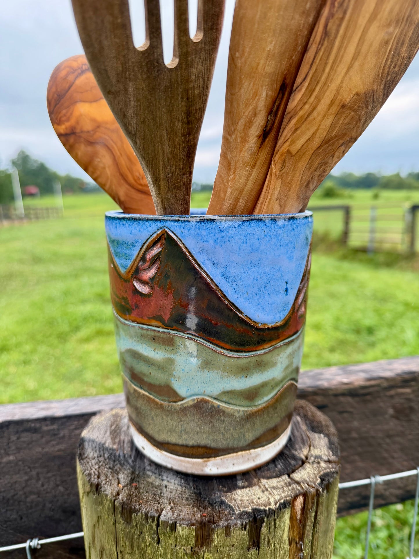 Western Cowboy Bronco Rider Utensil Holder