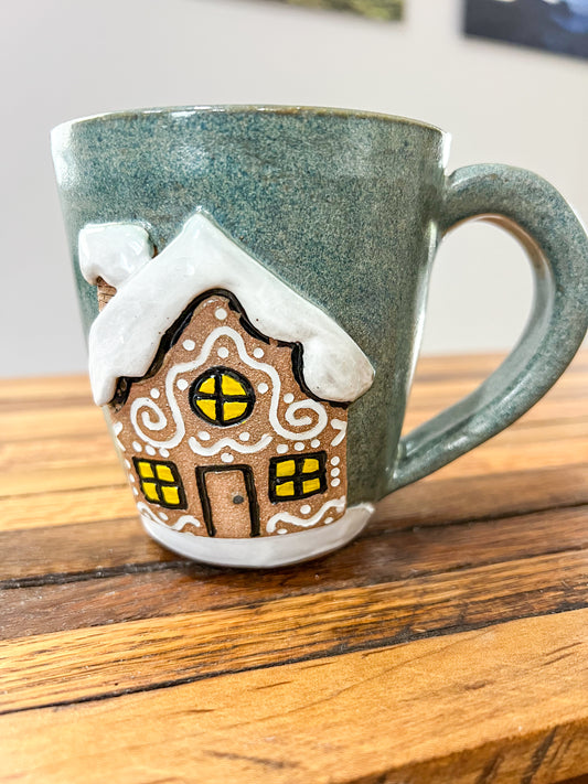 Gingerbread House Mug 14oz