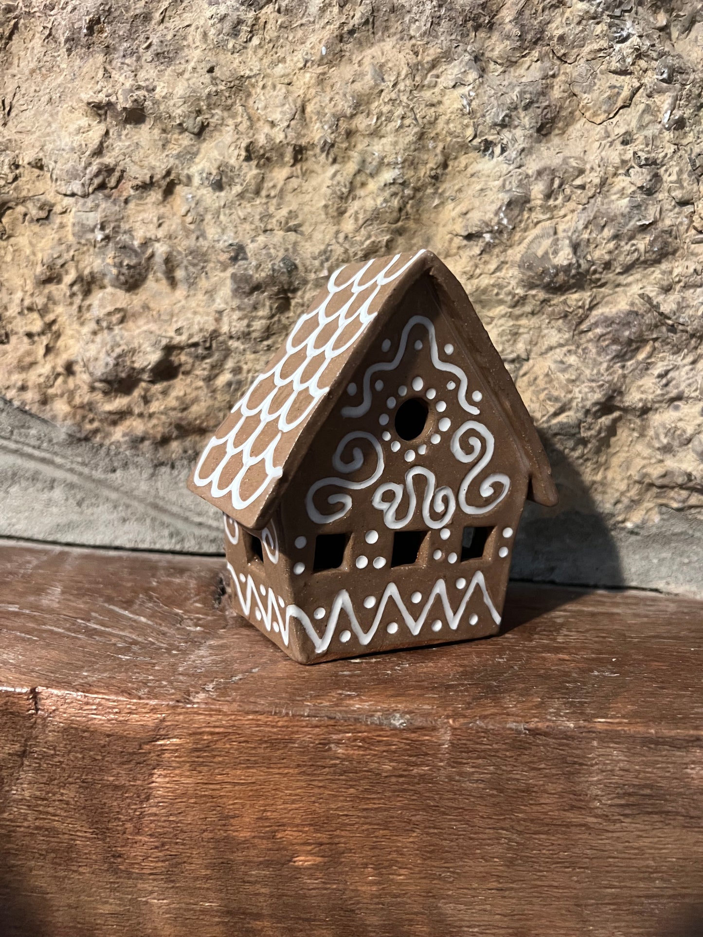 Ceramic decorative gingerbread house