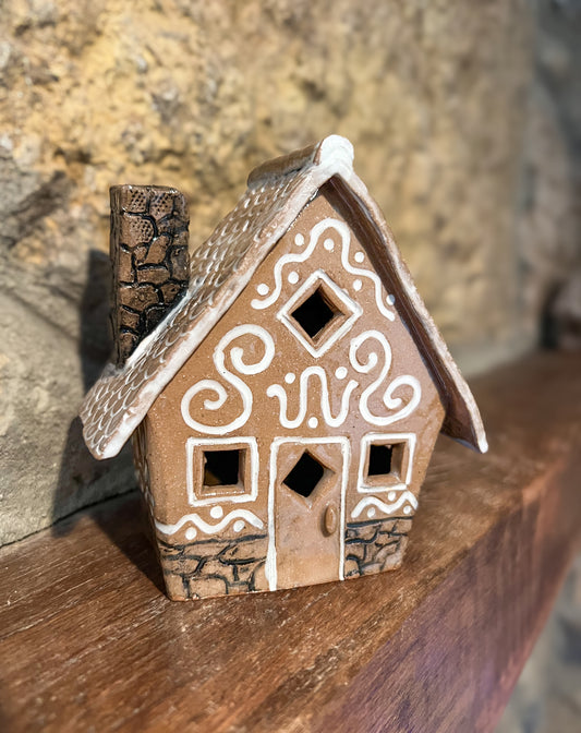 Ceramic decorative gingerbread houses