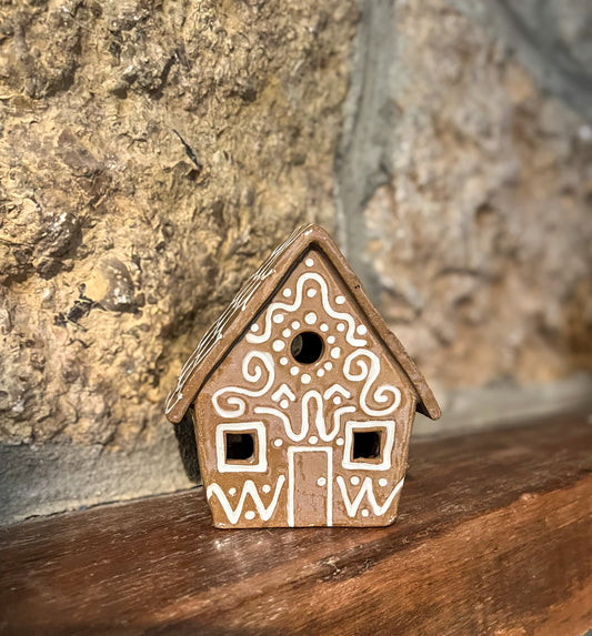 Ceramic decorative gingerbread house